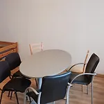 Basic Long Stay Studio Ideal For Crews